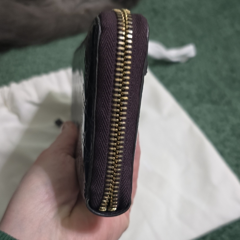 Gucci Embossed Patent Guccissima Zip-Around Wallet - Picture 8 of 8